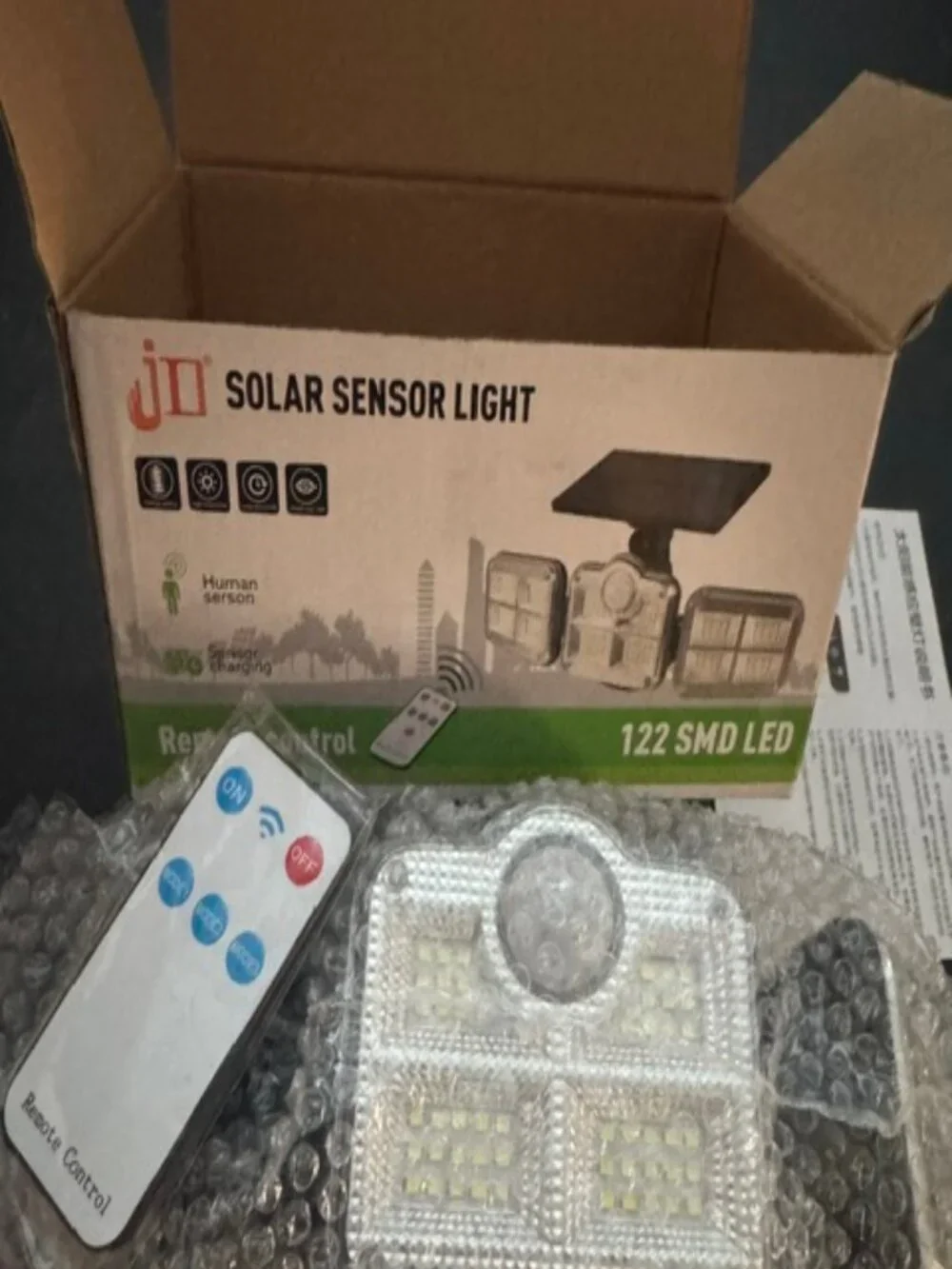 Solar Motion Sensor Light LED Outdoor Security Flood Light Remote Control NEW - Picture 2 of 6